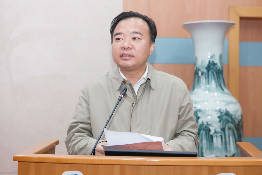 张彦书记做总结_缩小大小.jpg